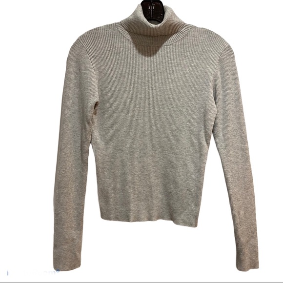 Brandy Melville Sweaters - BRANDY MELVILLE CROPPED RIBBED TURTLENECK SIZE S
